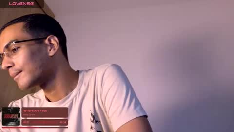 pikashuu7u7 online show from December 1, 2:47 am