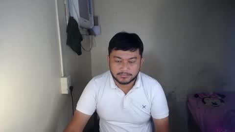 pinoy041087 online show from March 10, 11:38 am