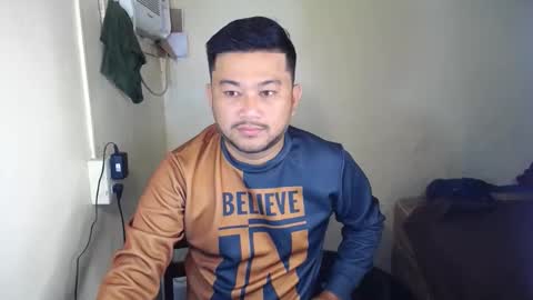 pinoy041087 online show from February 15, 6:41 am