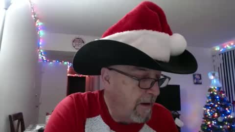 Snapshot of pipewizard chatting on December 24, 12:22 am pipewizard online show from December 24, 12:22 am