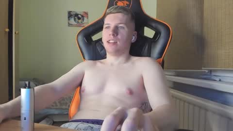 Pierre online show from December 16, 7:43 pm