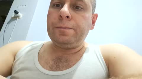 Snapshot of pixel53 chatting on January 2, 9:18 pm Gkay53 online show from January 2, 9:18 pm