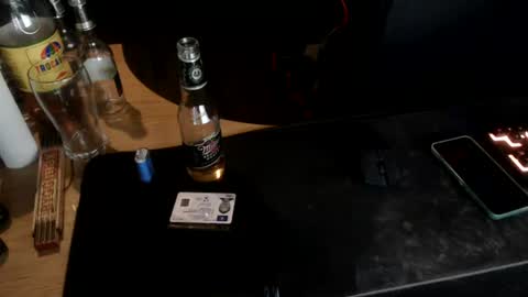 pjukee1991 online show from July 14, 12:23 am