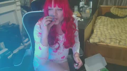 Snapshot of playboy_horny chatting on September 28, 1:36 am playboy_horny online show from September 28, 1:36 am