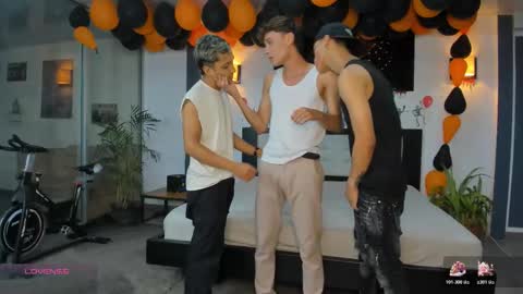   online show from November 5, 11:18 pm