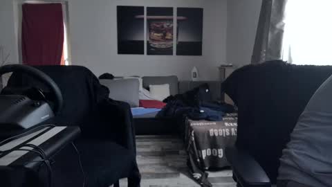 Snapshot of plboy23 chatting on December 4, 12:03 pm Hello ask me . Im glad to see you here in my room. Welcome PVT is open online show from December 4, 12:03 pm
