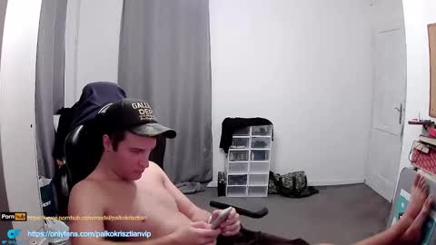 plkrisztian online show from October 18, 10:37 pm