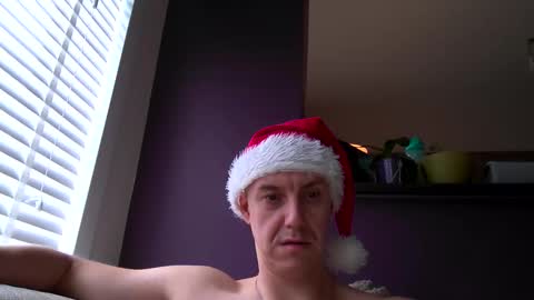 Snapshot of ploki2000 chatting on December 25, 10:06 am Kevin online show from December 25, 10:06 am