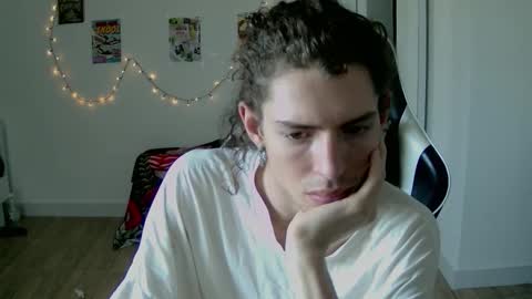 aleks ness online show from October 7, 9:46 am