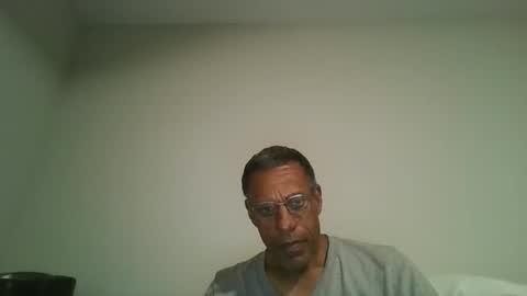 Snapshot of poolguy2496 chatting on October 9, 2:05 am poolguy2496 online show from October 9, 2:05 am