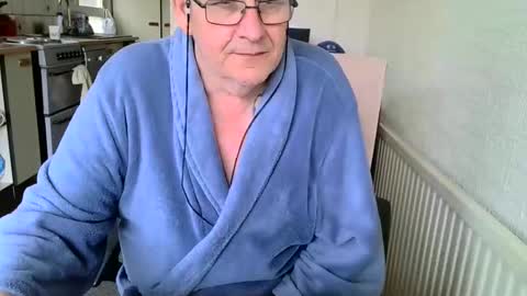Snapshot of poshman65 chatting on March 11, 11:12 am poshman65 online show from March 11, 11:12 am