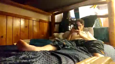 powderhound99 online show from March 3, 7:27 am