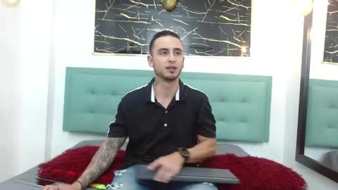   online show from May 19, 3:46 am