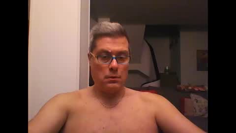 Snapshot of prendimisubito chatting on January 24, 2:28 am prendimisubito online show from January 24, 2:28 am