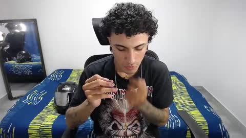 Plux online show from October 31, 11:41 pm