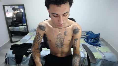 Plux online show from December 21, 3:47 am