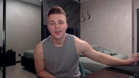 Justin online show from November 16, 4:31 pm