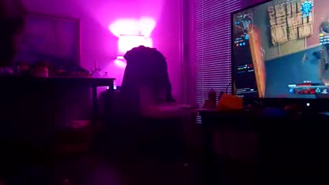 prettysolid7 online show from January 14, 8:56 pm