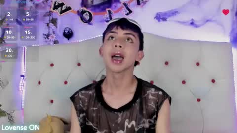 Prince  online show from October 25, 9:49 pm