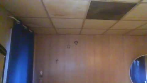 johnny online show from April 17, 4:42 pm