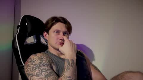 Oliver online show from November 9, 11:09 pm