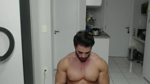 Snapshot of promuscles4u chatting on December 7, 1:48 am promuscles4u online show from December 7, 1:48 am