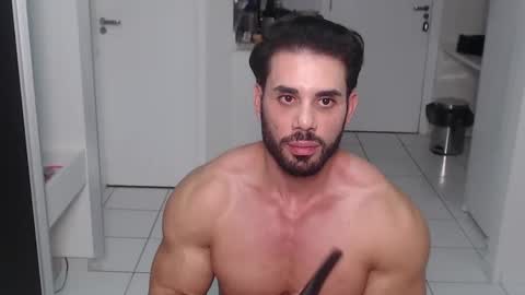 Snapshot of promuscles4u chatting on December 17, 11:16 pm promuscles4u online show from December 17, 11:16 pm