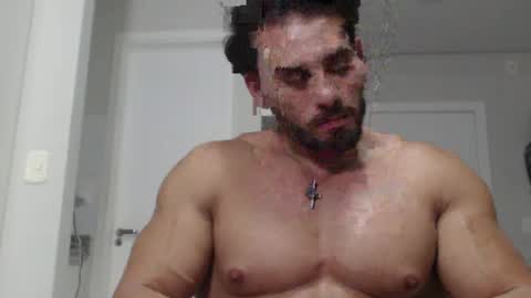 Snapshot of promuscles4u chatting on January 25, 11:22 pm promuscles4u online show from January 25, 11:22 pm