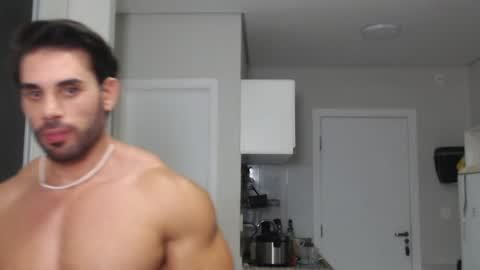 Snapshot of promuscles4u chatting on January 11, 11:24 pm promuscles4u online show from January 11, 11:24 pm