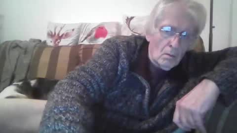 proudwelshman online show from December 28, 12:15 am