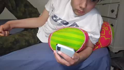 Snapshot of prozac697949 chatting on October 10, 4:17 am Prozacplz online show from October 10, 4:17 am