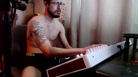 Sk8wave online show from April 8, 7:55 pm