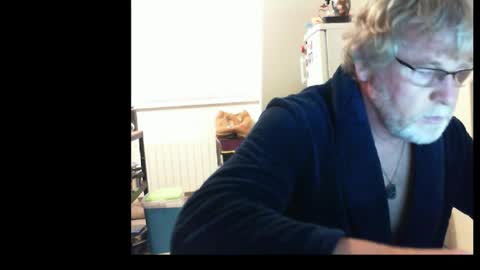 Snapshot of ptitrouquin chatting on October 15, 5:42 pm ptitrouquin online show from October 15, 5:42 pm