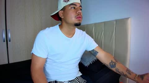 pull_bershh online show from April 3, 1:02 am