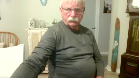 purpleshroom online show from February 27, 5:13 am