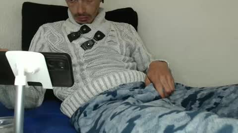 Snapshot of pussyhunterpt chatting on February 5, 8:25 pm Ruck Fules online show from February 5, 8:25 pm