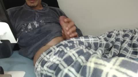 Snapshot of pussyhunterpt chatting on March 8, 9:29 pm Ruck Fules online show from March 8, 9:29 pm