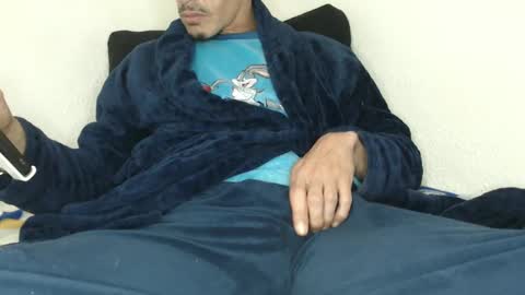 Snapshot of pussyhunterpt chatting on February 22, 10:04 pm Ruck Fules online show from February 22, 10:04 pm