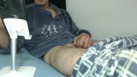 Snapshot of pussyhunterpt chatting on March 7, 8:33 pm Ruck Fules online show from March 7, 8:33 pm