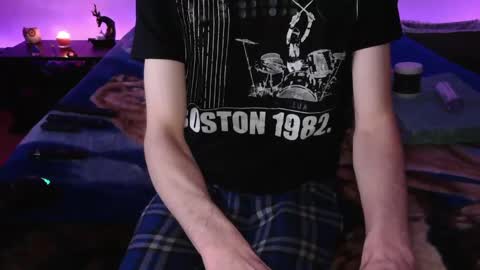 pussylover2182 online show from February 14, 6:02 am