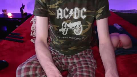 pussylover2182 online show from March 5, 6:12 am