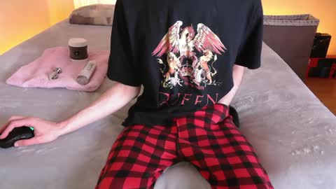 pussylover2182 online show from December 29, 7:17 am