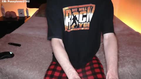 pussylover2182 online show from September 27, 3:37 am
