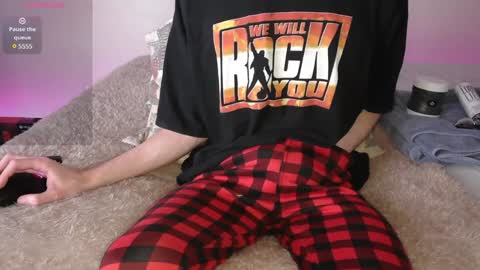 pussylover2182 online show from January 3, 6:11 am