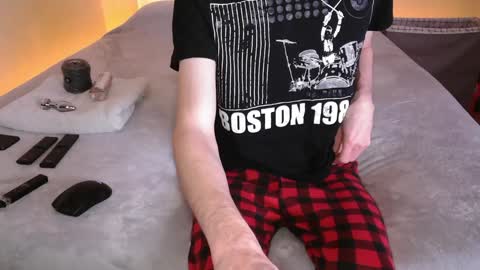 pussylover2182 online show from December 28, 6:49 am
