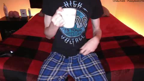pussylover2182 online show from September 14, 3:19 am
