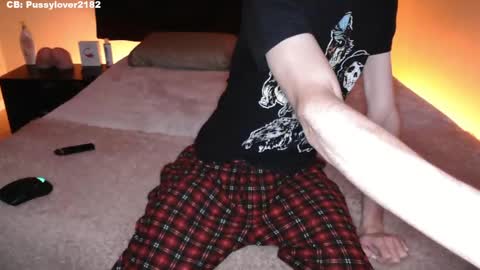 pussylover2182 online show from October 3, 4:39 am