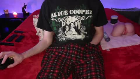 pussylover2182 online show from March 3, 6:13 am