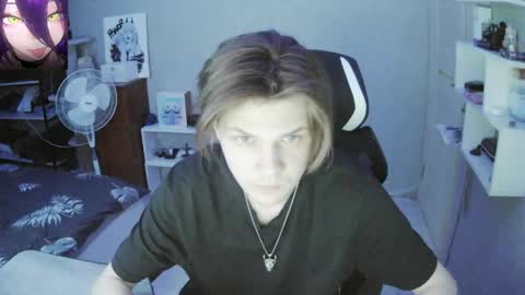 quiet_sh online show from April 3, 3:31 pm