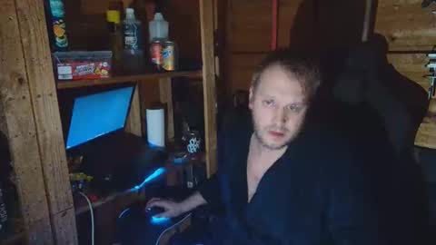 quigonchin online show from February 18, 9:45 pm